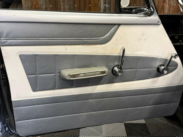 plymouth-andre-bensin-1961-big-24