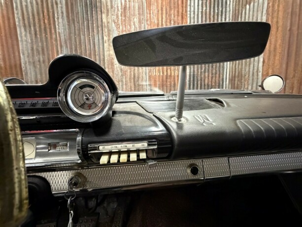 plymouth-andre-bensin-1961-big-27