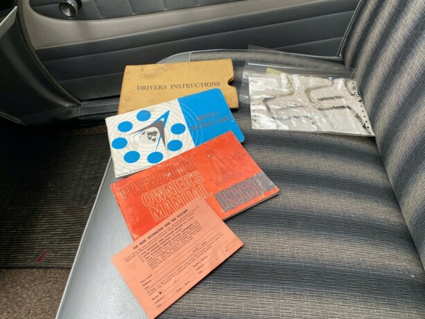 plymouth-andre-bensin-1961-big-52