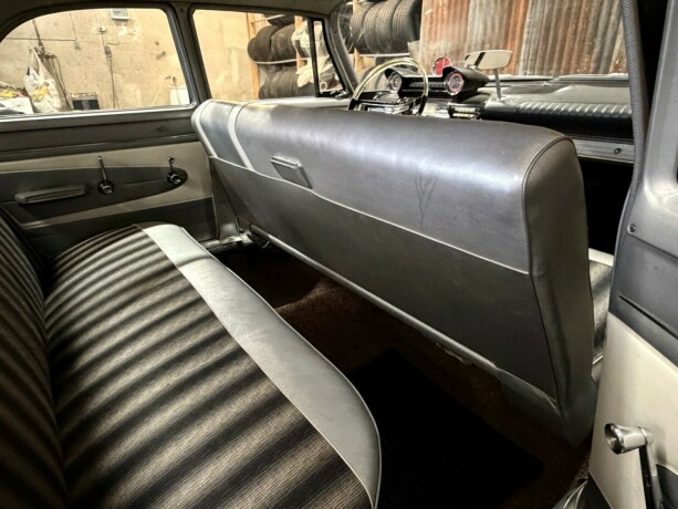 plymouth-andre-bensin-1961-big-32