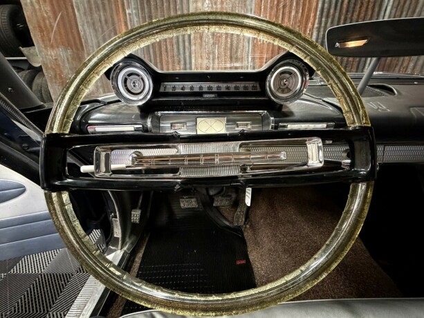 plymouth-andre-bensin-1961-big-25