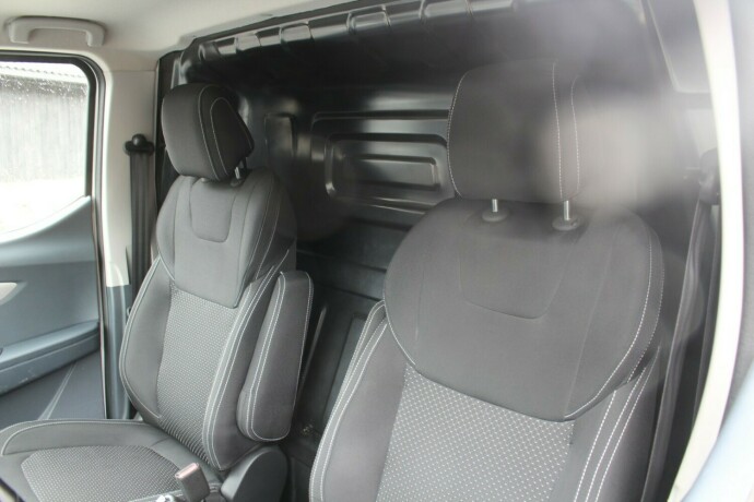 maxus-e-deliver-3-elektrisitet-2021-big-5