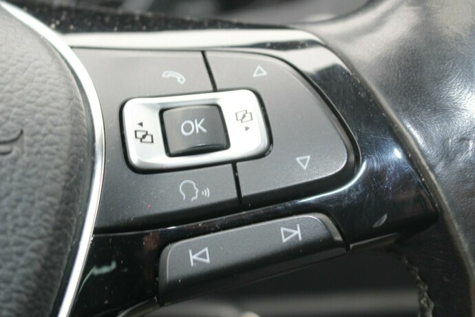 volkswagen-transporter-diesel-2017-big-17