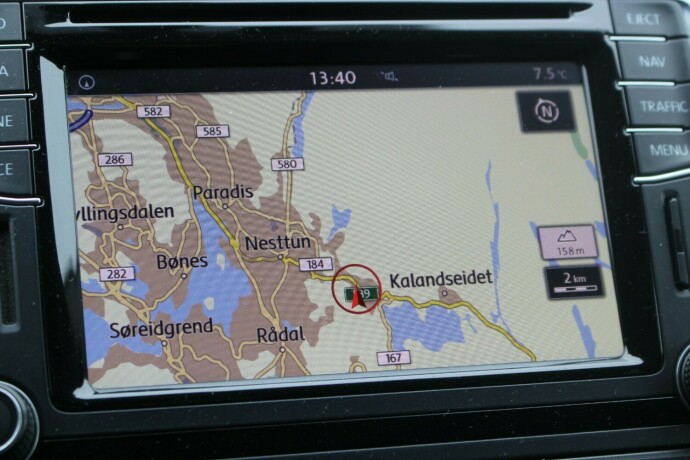 volkswagen-transporter-diesel-2017-big-19