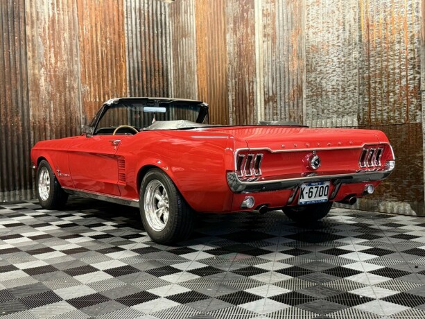 ford-mustang-bensin-1967-big-9