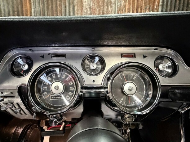 ford-mustang-bensin-1967-big-24