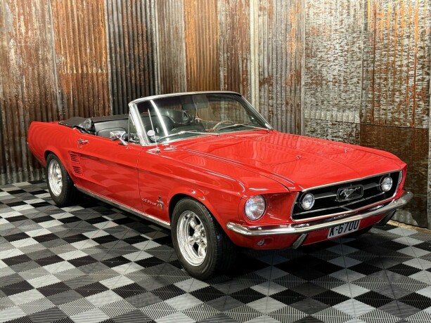 ford-mustang-bensin-1967-big-1