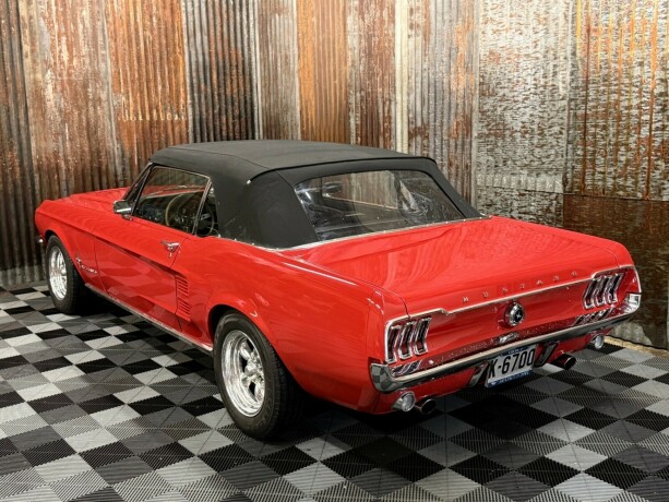 ford-mustang-bensin-1967-big-46