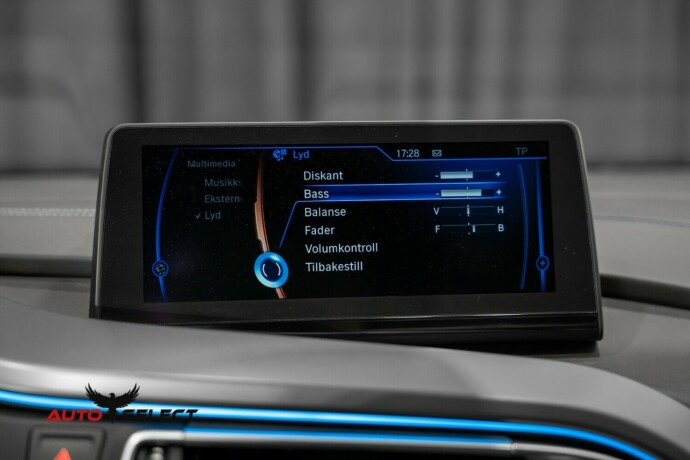 bmw-i8-elektrisitetbensin-2014-big-37