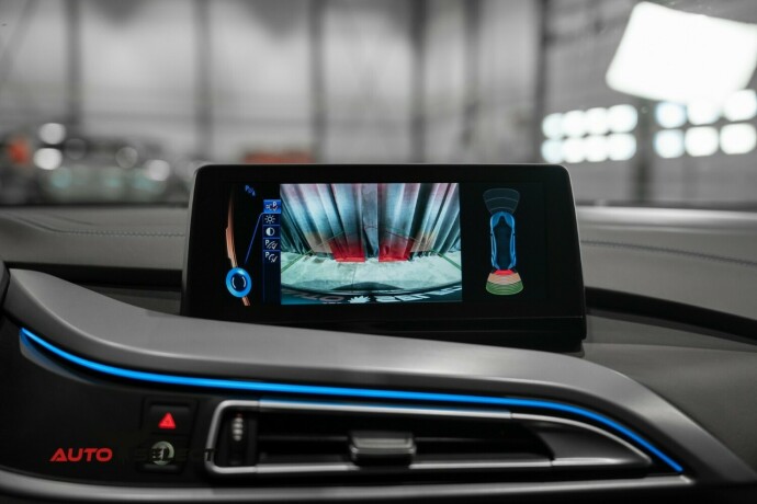 bmw-i8-elektrisitetbensin-2014-big-44