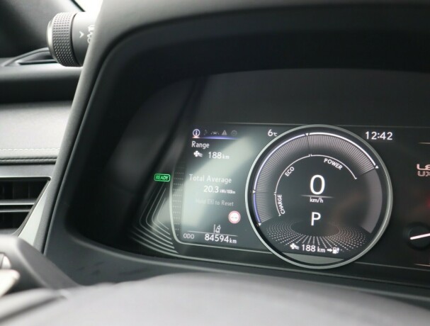 lexus-ux-elektrisitet-2021-big-31