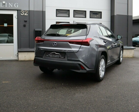 lexus-ux-elektrisitet-2021-big-3