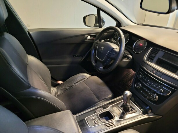 peugeot-508-diesel-2011-big-12