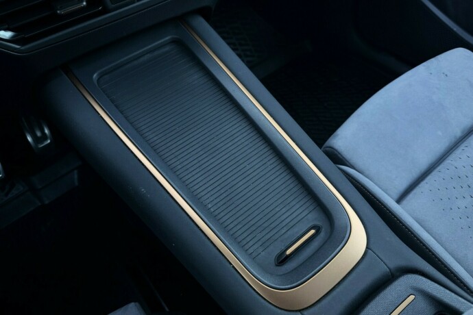 cupra-born-elektrisitet-2022-big-35