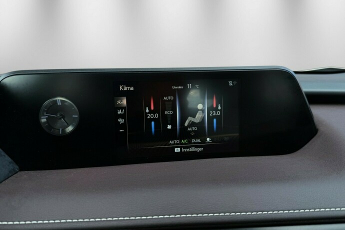 lexus-ux-elektrisitetbensin-2021-big-22