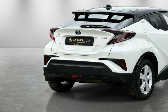 toyota-c-hr-elektrisitetbensin-2019-big-8