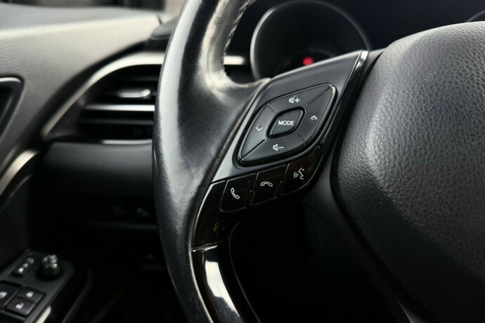 toyota-c-hr-elektrisitetbensin-2019-big-16