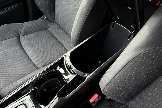 toyota-c-hr-elektrisitetbensin-2019-big-26