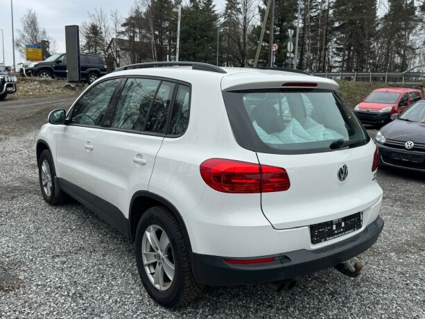 volkswagen-tiguan-diesel-2012-big-4