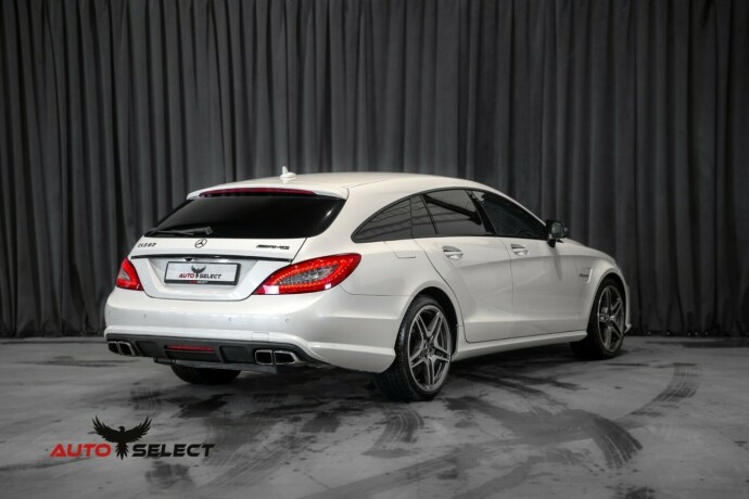 mercedes-benz-cls-bensin-2012-big-11