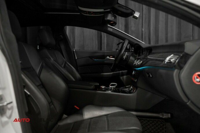 mercedes-benz-cls-bensin-2012-big-27