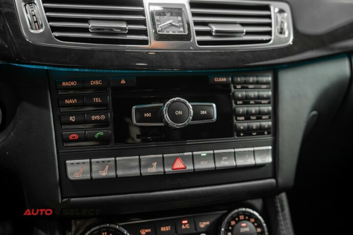 mercedes-benz-cls-bensin-2012-big-46