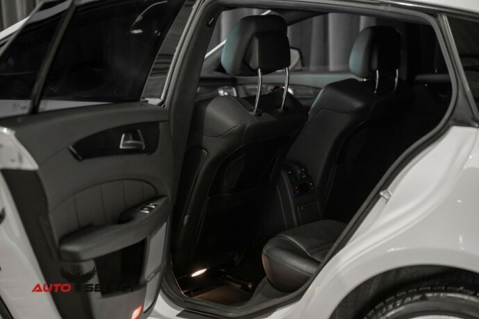 mercedes-benz-cls-bensin-2012-big-13