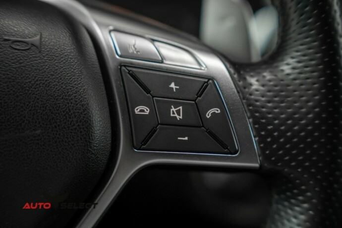 mercedes-benz-cls-bensin-2012-big-33