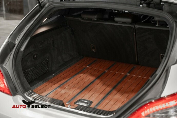 mercedes-benz-cls-bensin-2012-big-54