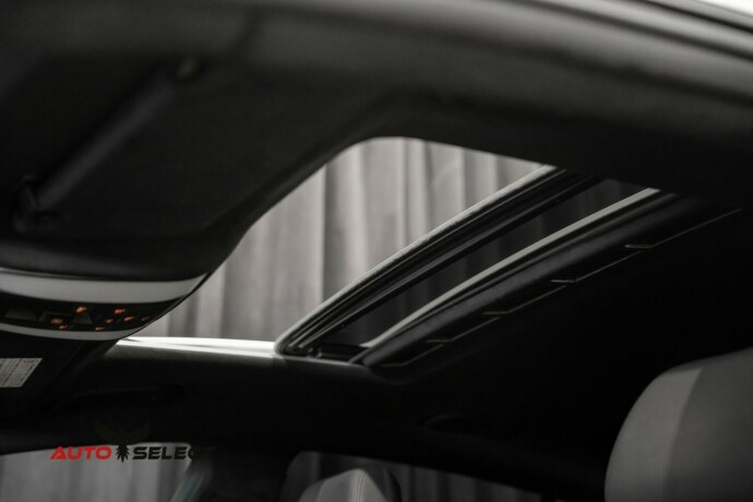 mercedes-benz-cls-bensin-2012-big-22