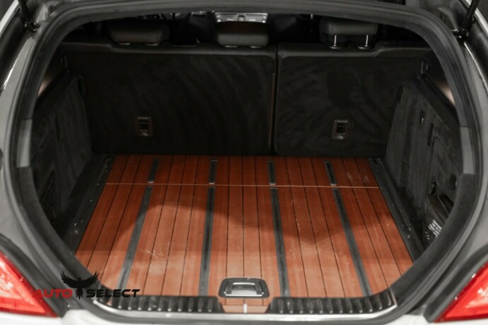 mercedes-benz-cls-bensin-2012-big-53