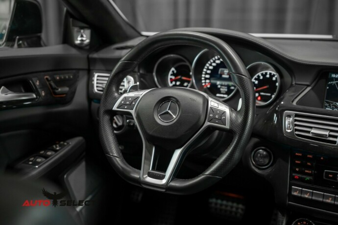 mercedes-benz-cls-bensin-2012-big-30
