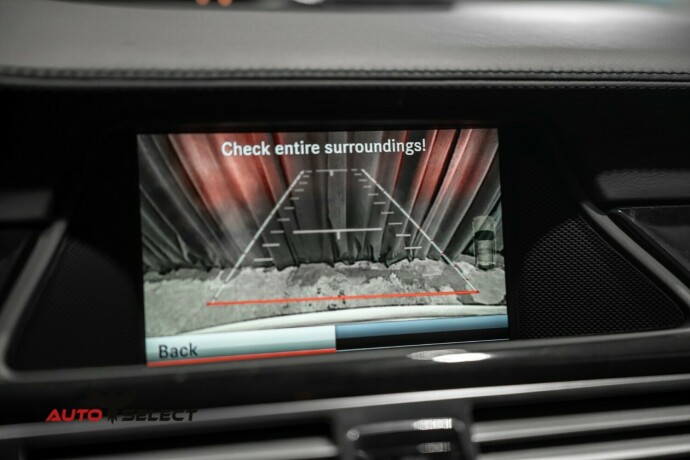 mercedes-benz-cls-bensin-2012-big-34