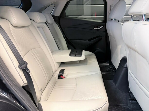 mazda-cx-3-bensin-2019-big-18