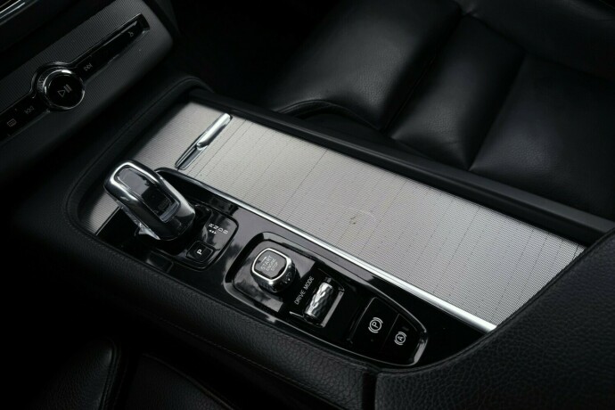 volvo-xc-90-elektrisitetbensin-2019-big-32