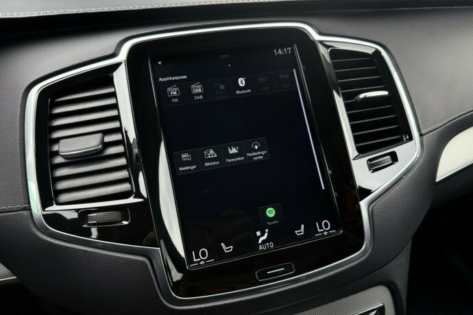 volvo-xc-90-elektrisitetbensin-2019-big-22