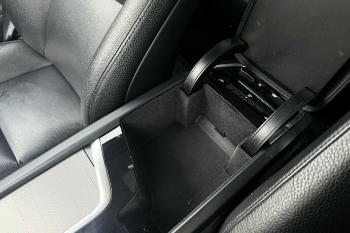 volvo-xc-90-elektrisitetbensin-2019-big-18