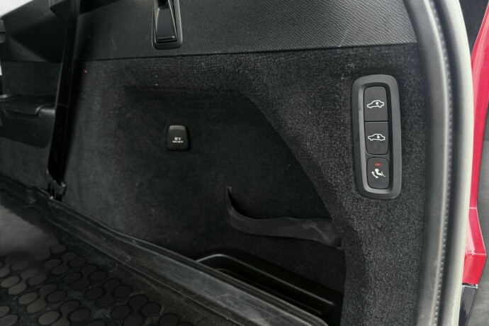 volvo-xc-90-elektrisitetbensin-2019-big-11