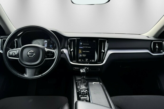 volvo-v60-diesel-2020-big-18
