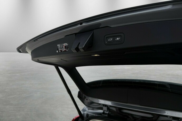 volvo-v60-diesel-2020-big-11