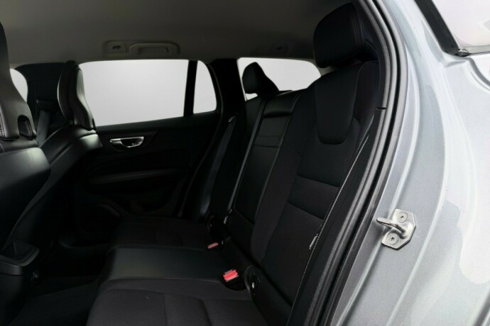 volvo-v60-diesel-2020-big-39