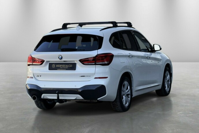 bmw-x1-elektrisitetbensin-2021-big-4