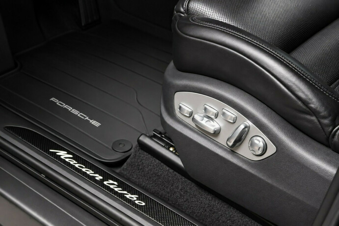 porsche-macan-turbo-bensin-2015-big-20