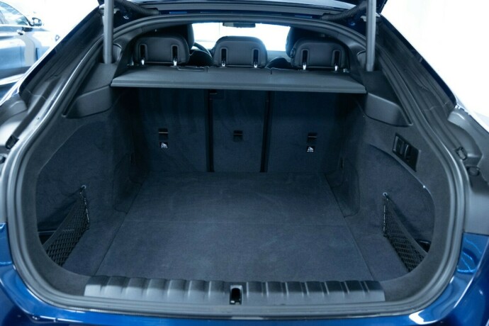 bmw-i4-elektrisitet-2022-big-9