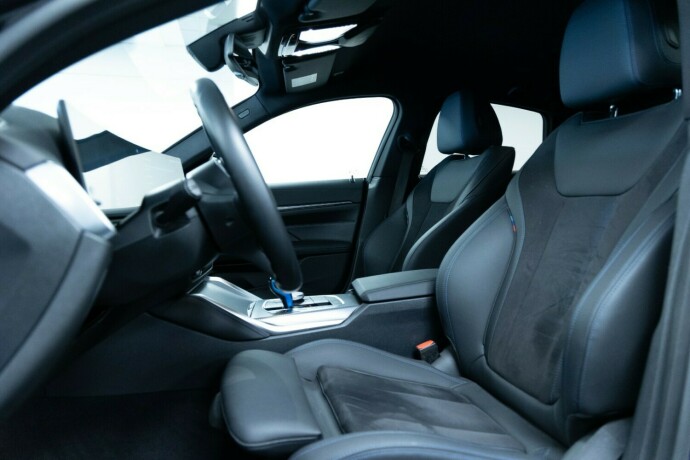 bmw-i4-elektrisitet-2022-big-6