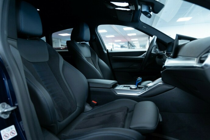 bmw-i4-elektrisitet-2022-big-11