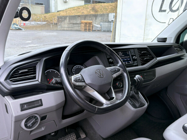 volkswagen-transporter-diesel-2021-big-22