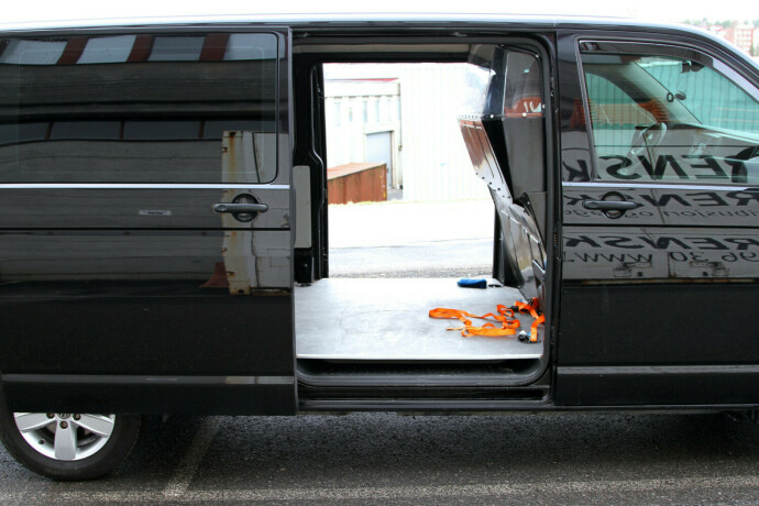 volkswagen-transporter-diesel-2021-big-6