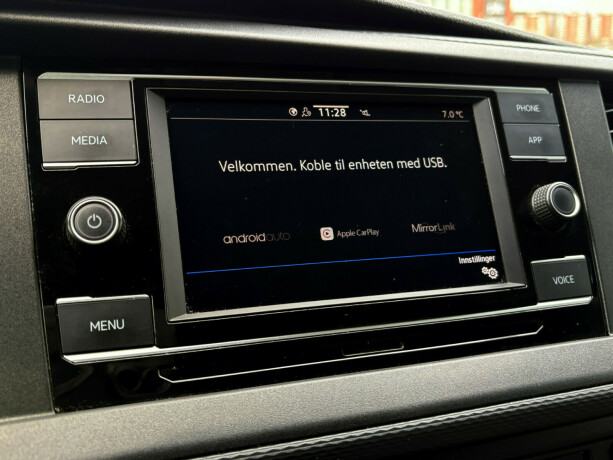 volkswagen-transporter-diesel-2021-big-12