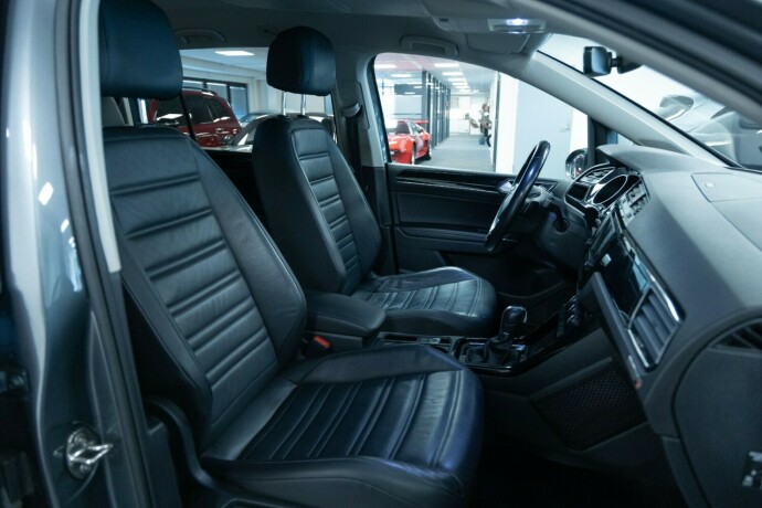 volkswagen-touran-bensin-2017-big-11